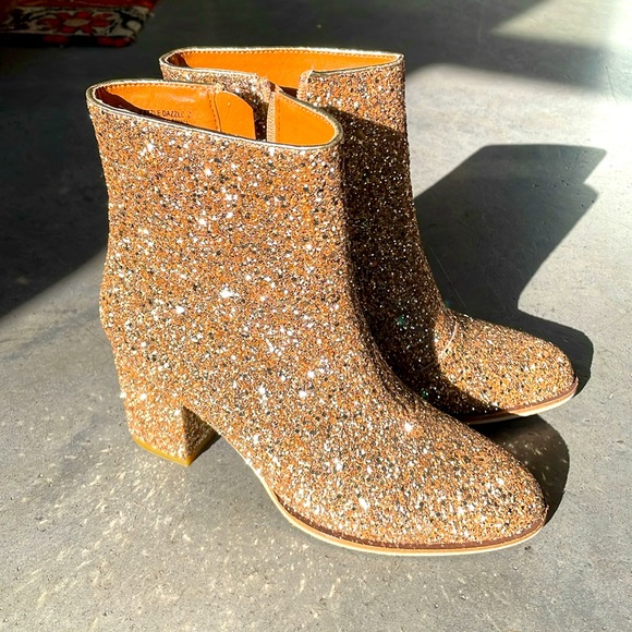 Hey Girl by Corkys tan extreme glitter boots size 8 never worn - Picture 16 of 17